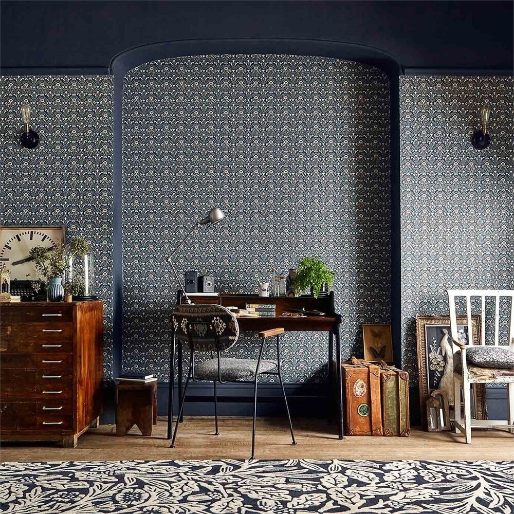 Morris &amp; Co Morris Bellflowers behang William Morris Archive IV 4 The Collector sfeer