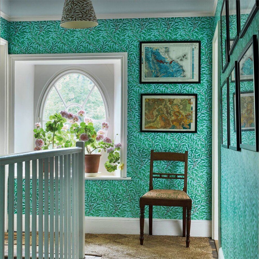 Morris &amp; Co. Willow Bough Behang