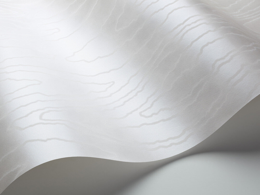 Behang Cole And Son Watered Silk 106-1001 Landscape Plain Collectie Luxury By Nature Wave