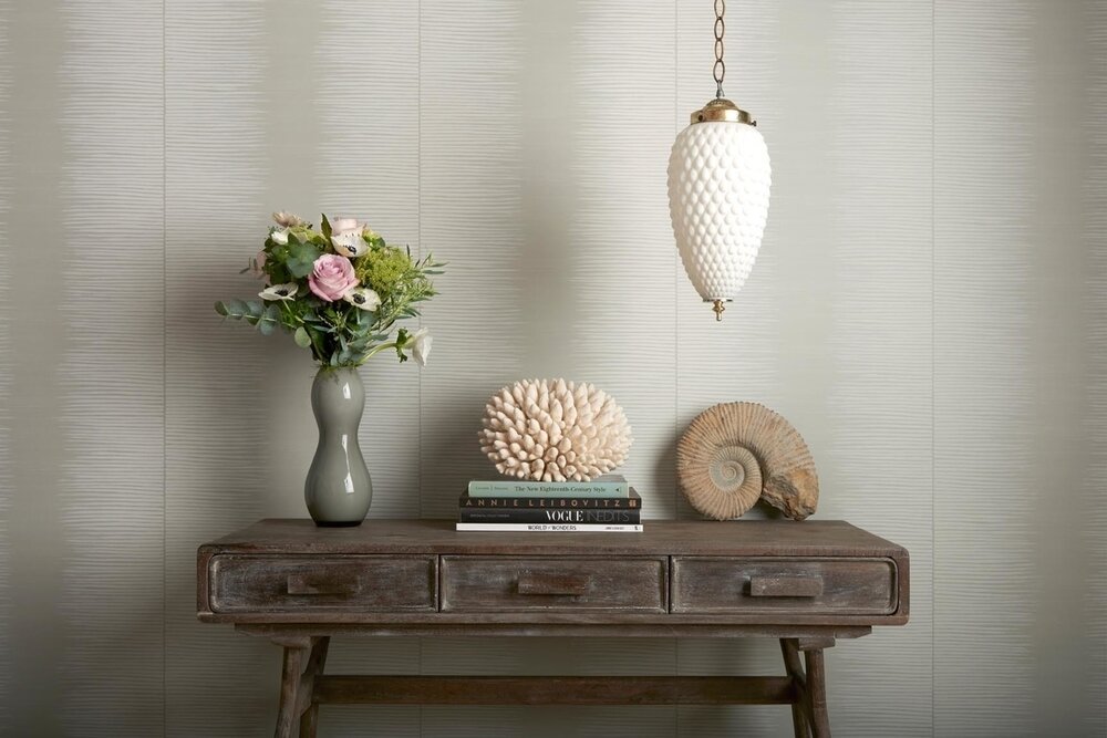 Behang Cole and Son Plume 107-3013 Curio Luxury By Nature sfeer.jpg