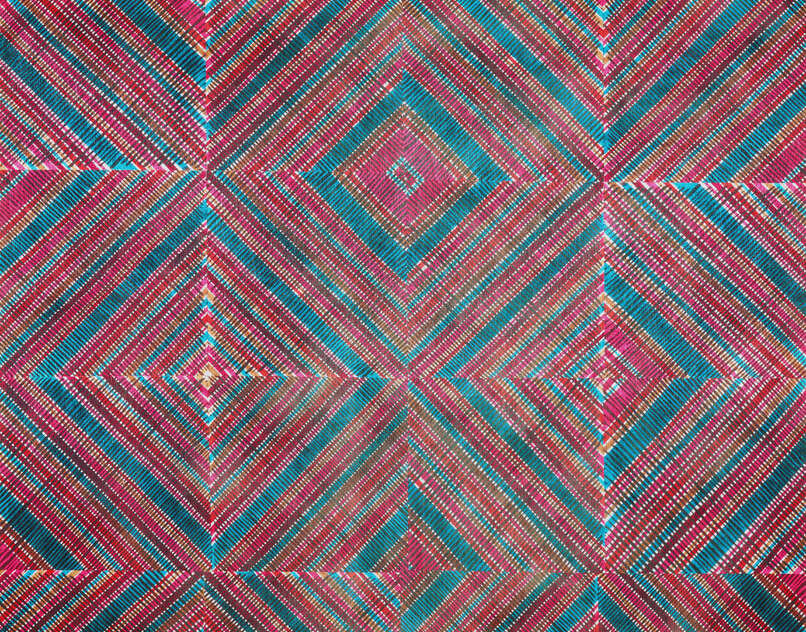 Het behang Pierre Frey Socorro heeft geometrisch motief ge&iuml;nspireerd op de cultuur van de Maya&#039;s en past perfect 