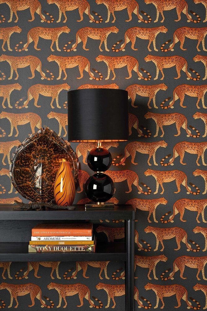 Leopard Walk behang Ardmore 109-2008 Cole and Son sfeer