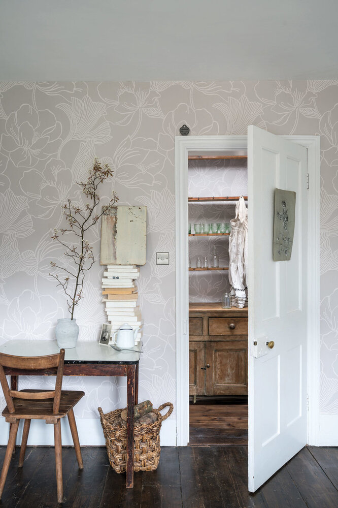 Farrow and Ball behang Helleborus BP 5603 Luxury by Nature  sfeer