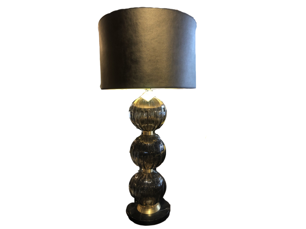 Leeuw hel Bedenken Marie Martin Smokey Tafellamp met drie glasbollen | Hier Verkrijgbaar In  Brons - Luxury By Nature