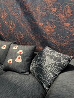ARTE Moooi Indigo Macaque behang muurbekleding ARTE jeans apen kussens