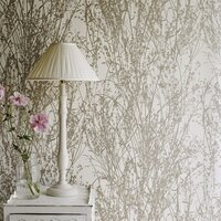 Behang Sanderson Meadow Canvas 215693 Woodland Walk Luxury By Nature sfeer 1