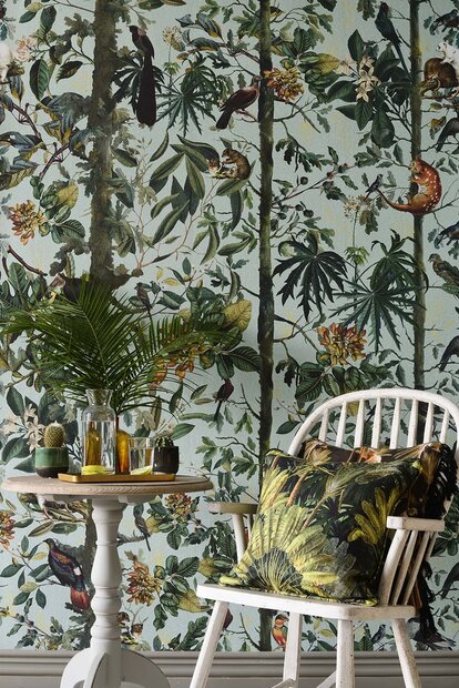  Mind the Gap Wildlife of Papua Dark behang