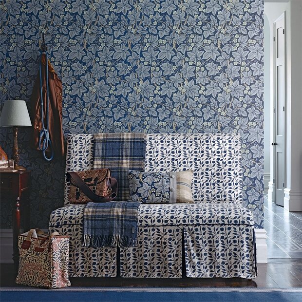 behang morris &amp; co Bramble archive III 3 sfeer 1