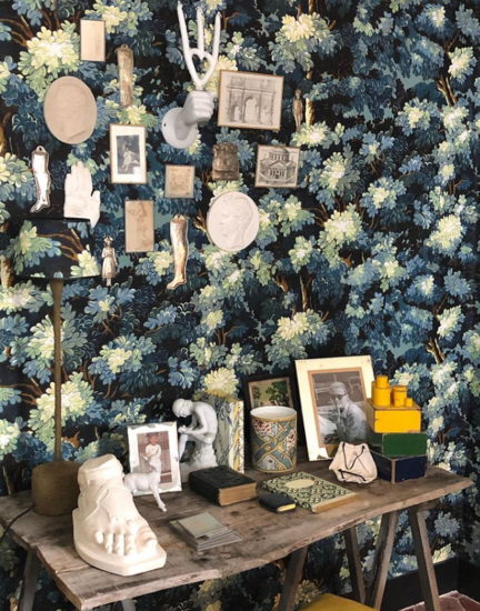 Antoinette Poisson Joli Bois behang