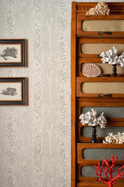 Behang Cole and Son Wood Grain 107-10045 Curio Luxury By Nature sfeer