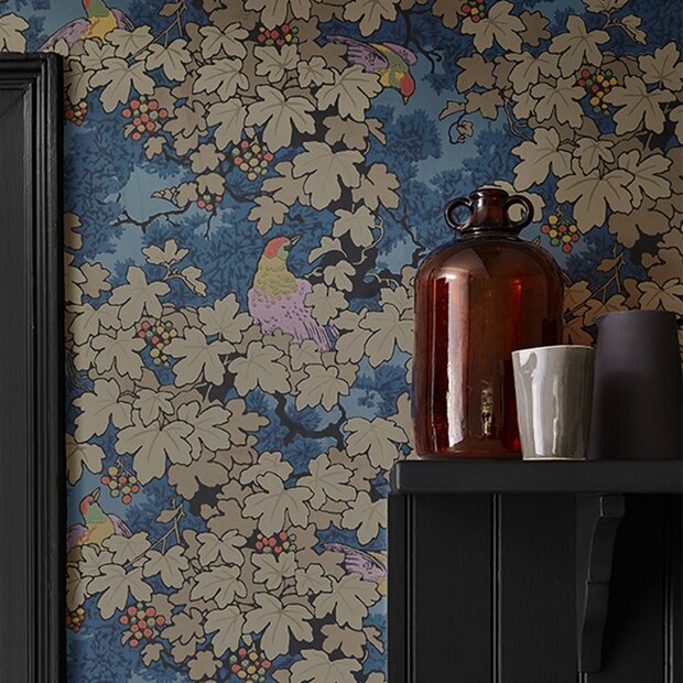 Behang Little Greene Vine  Bleu sfeer 1 Archive Trails Collectie Luxury By Nature 2