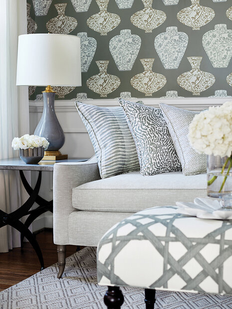 Imari Vase Behang Thibaut sfeer