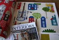 Sanderson Jubilee Square behang in The World Of Interiors Sanderson Jubilee Square behang in The World Of Interiors