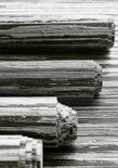 Thibaut Canyon Behang - Black
